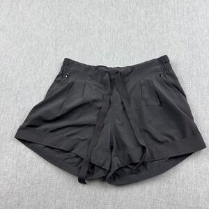 Lululemon Shorts Womens 6 Black Spring Break Away Cuffed Athletic Running Active